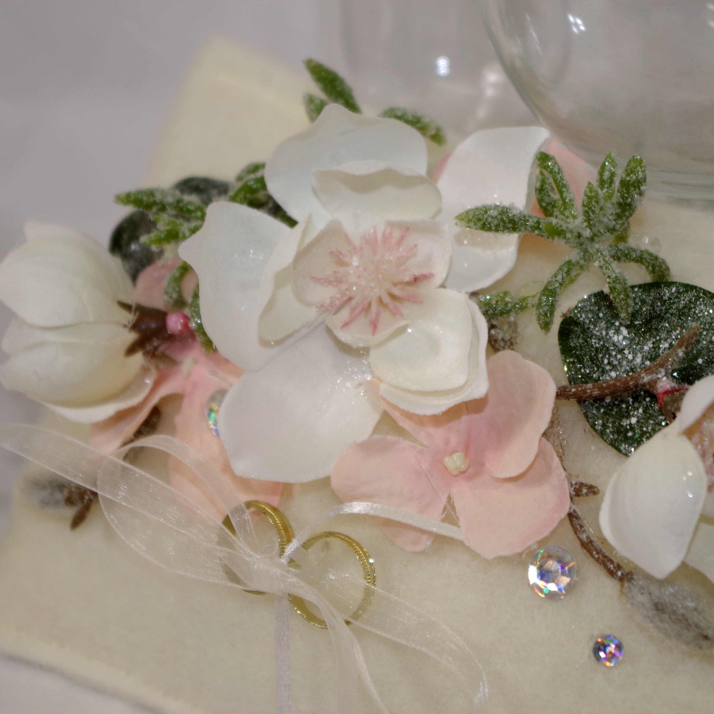 2014 Ringkissen Winterhochzeit Magnolie
