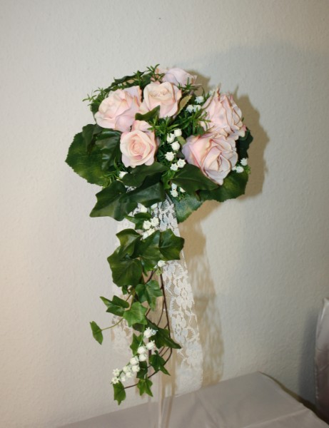 Brautstrauss rosa mit maiglöckchen 
